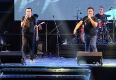 Foto de la galería: Festival del Litoral: postales que dejó la 2da noche con una grilla de lujo en el escenario