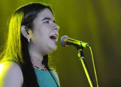 Foto de la galería: Festival del Litoral: postales que dejó la 2da noche con una grilla de lujo en el escenario