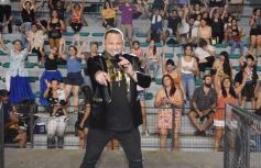 Foto de la galería: Festival del Litoral: postales que dejó la 2da noche con una grilla de lujo en el escenario