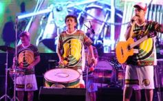 Foto de la galería: Festival del Litoral: postales que dejó la 2da noche con una grilla de lujo en el escenario
