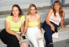Foto de la galería: Festival del Litoral: postales que dejó la 2da noche con una grilla de lujo en el escenario