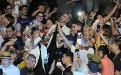 Foto de la galería: Festival del Litoral: postales que dejó la 2da noche con una grilla de lujo en el escenario