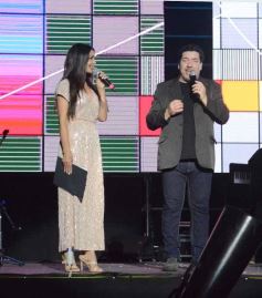 Foto de la galería: Festival del Litoral: postales que dejó la 2da noche con una grilla de lujo en el escenario