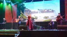 Foto de la galería: Festival del Litoral: postales que dejó la 2da noche con una grilla de lujo en el escenario