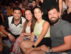 Foto de la galería: Festival del Litoral: postales que dejó la 2da noche con una grilla de lujo en el escenario