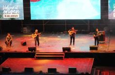 Foto de la galería: Festival del Litoral: postales que dejó la 2da noche con una grilla de lujo en el escenario
