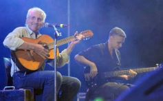 Foto de la galería: Festival del Litoral: postales que dejó la 2da noche con una grilla de lujo en el escenario