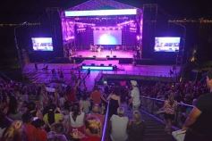 Foto de la galería: Festival del Litoral: postales que dejó la 2da noche con una grilla de lujo en el escenario