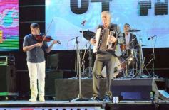 Foto de la galería: Festival del Litoral: se cumplió la cuarta noche con homenaje y despedida al eterno Ramón Ayala