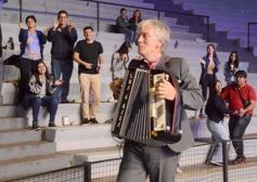 Foto de la galería: Festival del Litoral: se cumplió la cuarta noche con homenaje y despedida al eterno Ramón Ayala