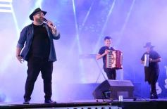 Foto de la galería: Festival del Litoral: se cumplió la cuarta noche con homenaje y despedida al eterno Ramón Ayala