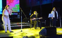 Foto de la galería: Festival del Litoral: se cumplió la cuarta noche con homenaje y despedida al eterno Ramón Ayala