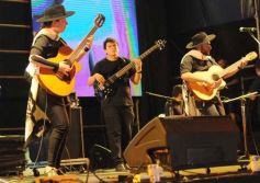 Foto de la galería: Festival del Litoral: se cumplió la cuarta noche con homenaje y despedida al eterno Ramón Ayala