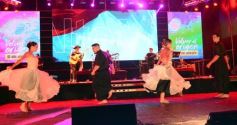Foto de la galería: Festival del Litoral: se cumplió la cuarta noche con homenaje y despedida al eterno Ramón Ayala