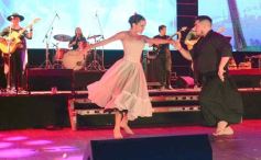 Foto de la galería: Festival del Litoral: se cumplió la cuarta noche con homenaje y despedida al eterno Ramón Ayala