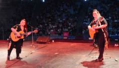 Foto de la galería: Festival del Litoral: se cumplió la cuarta noche con homenaje y despedida al eterno Ramón Ayala