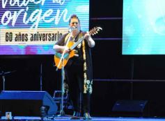 Foto de la galería: Festival del Litoral: se cumplió la cuarta noche con homenaje y despedida al eterno Ramón Ayala