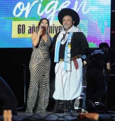 Foto de la galería: Festival del Litoral: se cumplió la cuarta noche con homenaje y despedida al eterno Ramón Ayala
