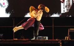 Foto de la galería: Festival del Litoral: se cumplió la cuarta noche con homenaje y despedida al eterno Ramón Ayala