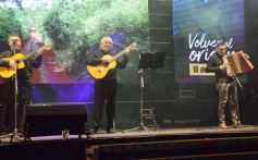 Foto de la galería: Festival del Litoral: se cumplió la cuarta noche con homenaje y despedida al eterno Ramón Ayala