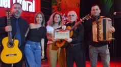 Foto de la galería: Festival del Litoral: se cumplió la cuarta noche con homenaje y despedida al eterno Ramón Ayala