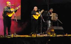 Foto de la galería: Festival del Litoral: se cumplió la cuarta noche con homenaje y despedida al eterno Ramón Ayala