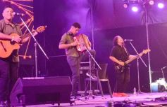 Foto de la galería: Festival del Litoral: se cumplió la cuarta noche con homenaje y despedida al eterno Ramón Ayala