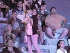 Foto de la galería: Festival del Litoral: se cumplió la cuarta noche con homenaje y despedida al eterno Ramón Ayala