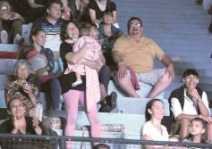 Foto de la galería: Festival del Litoral: se cumplió la cuarta noche con homenaje y despedida al eterno Ramón Ayala