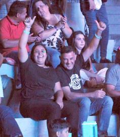 Foto de la galería: Festival del Litoral: se cumplió la cuarta noche con homenaje y despedida al eterno Ramón Ayala