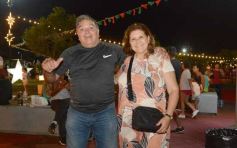 Foto de la galería: Parque de las Fiestas: se encendió el arbolito y la Navidad ya se prepara con alegría familiar en la ciudad