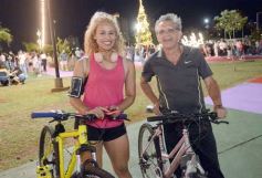 Foto de la galería: Parque de las Fiestas: se encendió el arbolito y la Navidad ya se prepara con alegría familiar en la ciudad