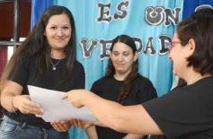 Foto de la galería: Hacia la inclusión: nuevos intérpretes de lengua de señas culminaron su formación en Garupá