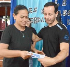 Foto de la galería: Hacia la inclusión: nuevos intérpretes de lengua de señas culminaron su formación en Garupá