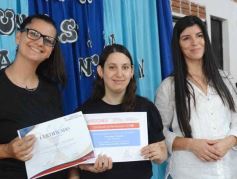 Foto de la galería: Hacia la inclusión: nuevos intérpretes de lengua de señas culminaron su formación en Garupá