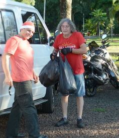 Foto de la galería: Papanoelada Solidaria: la Navidad no esperó al 25 y se adelantó en moto en Posadas