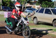 Foto de la galería: Papanoelada Solidaria: la Navidad no esperó al 25 y se adelantó en moto en Posadas