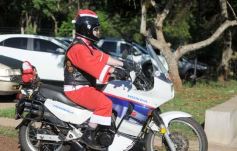 Foto de la galería: Papanoelada Solidaria: la Navidad no esperó al 25 y se adelantó en moto en Posadas