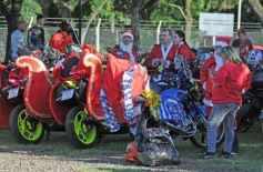 Foto de la galería: Papanoelada Solidaria: la Navidad no esperó al 25 y se adelantó en moto en Posadas
