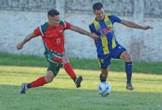 Foto de la galería: Regional Amateur: después del festejo en ida y vuelta, Mitre va por los cuartos de final