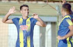 Foto de la galería: Regional Amateur: después del festejo en ida y vuelta, Mitre va por los cuartos de final