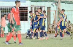 Foto de la galería: Regional Amateur: después del festejo en ida y vuelta, Mitre va por los cuartos de final