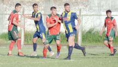 Foto de la galería: Regional Amateur: después del festejo en ida y vuelta, Mitre va por los cuartos de final