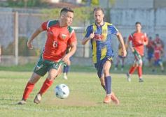 Foto de la galería: Regional Amateur: después del festejo en ida y vuelta, Mitre va por los cuartos de final