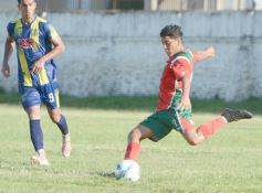Foto de la galería: Regional Amateur: después del festejo en ida y vuelta, Mitre va por los cuartos de final