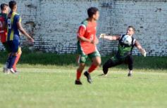 Foto de la galería: Regional Amateur: después del festejo en ida y vuelta, Mitre va por los cuartos de final