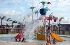 Sixto Fotografías. Sociedad. Varios - Verano posadeño: el nuevo Camping Municipal, parte del disfrute en Costa Sur