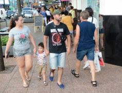 Foto de la galería: Fiestas en la ciudad: lo que se vio del movimiento y todo el color de las compras en la previa de la Navidad