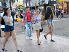 Foto de la galería: Fiestas en la ciudad: lo que se vio del movimiento y todo el color de las compras en la previa de la Navidad