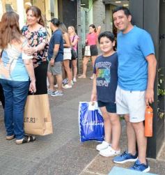 Foto de la galería: Fiestas en la ciudad: lo que se vio del movimiento y todo el color de las compras en la previa de la Navidad